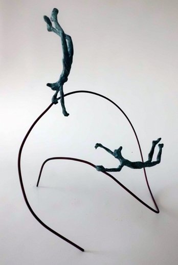 escultura marta darder de bronce Twins
