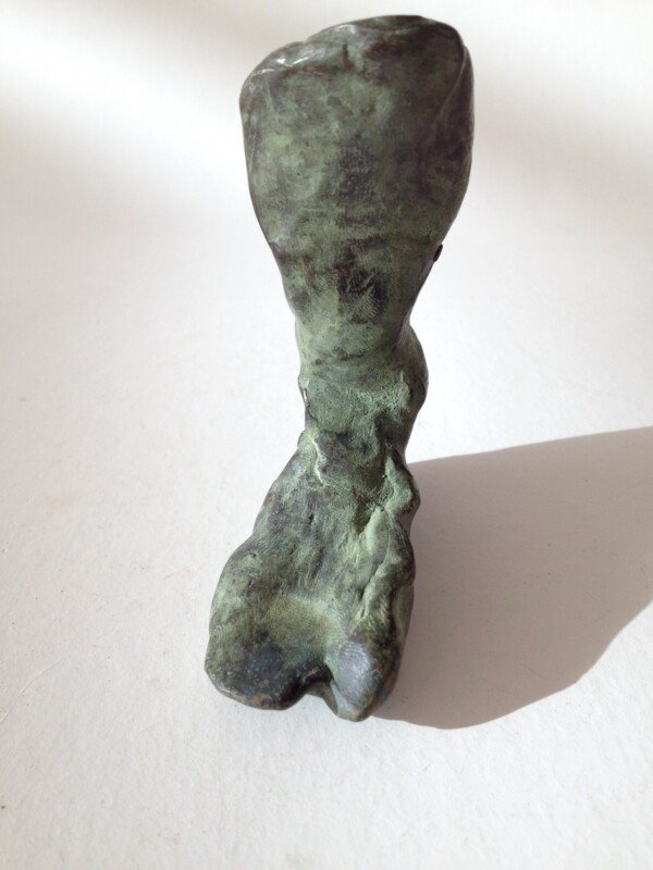 escultura bronce talon de aquiles de marta darder3