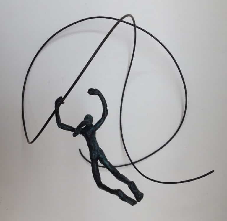 Capbussada. Dalt. Escultura en bronze. 2015